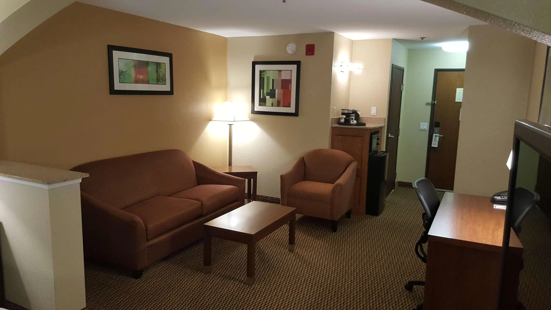 Best Western Airport Inn & Suites