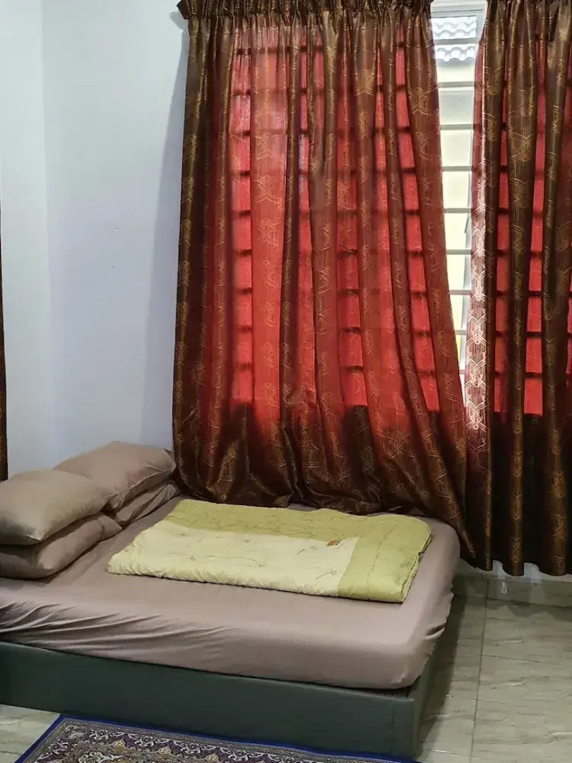 OYO Home 90496 Delima Homestay