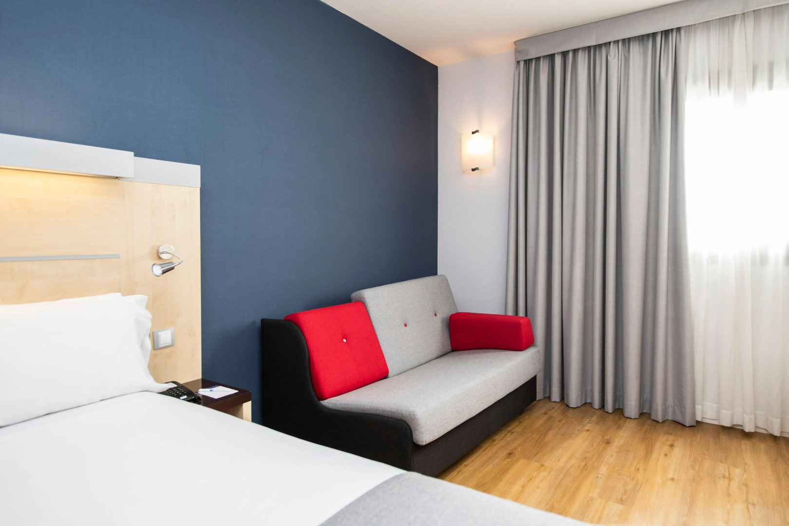 Holiday Inn Express Barcelona - Sant Cugat by IHG