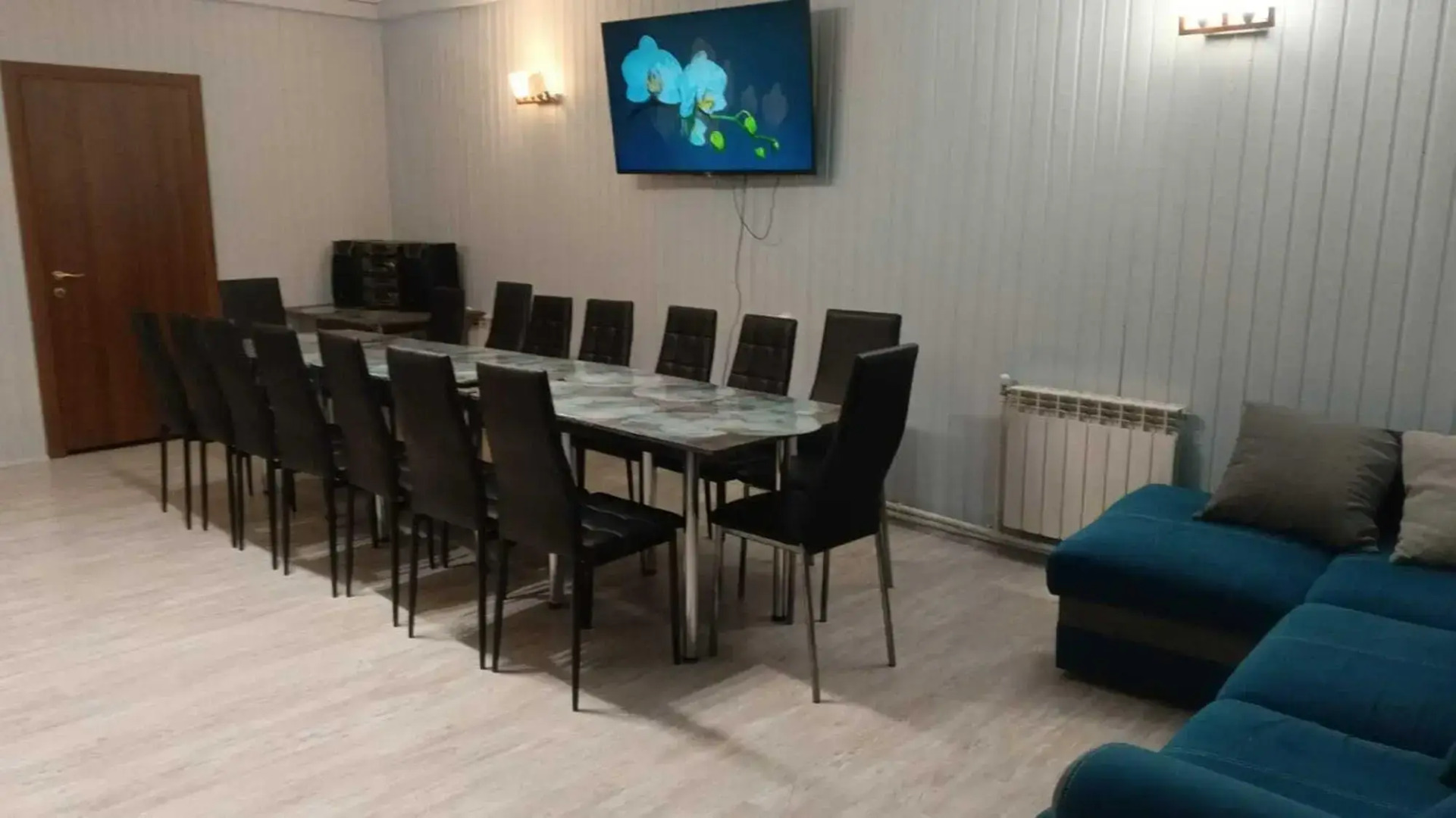 Дом с русской баней на дровах и бассейном в Жаворонках