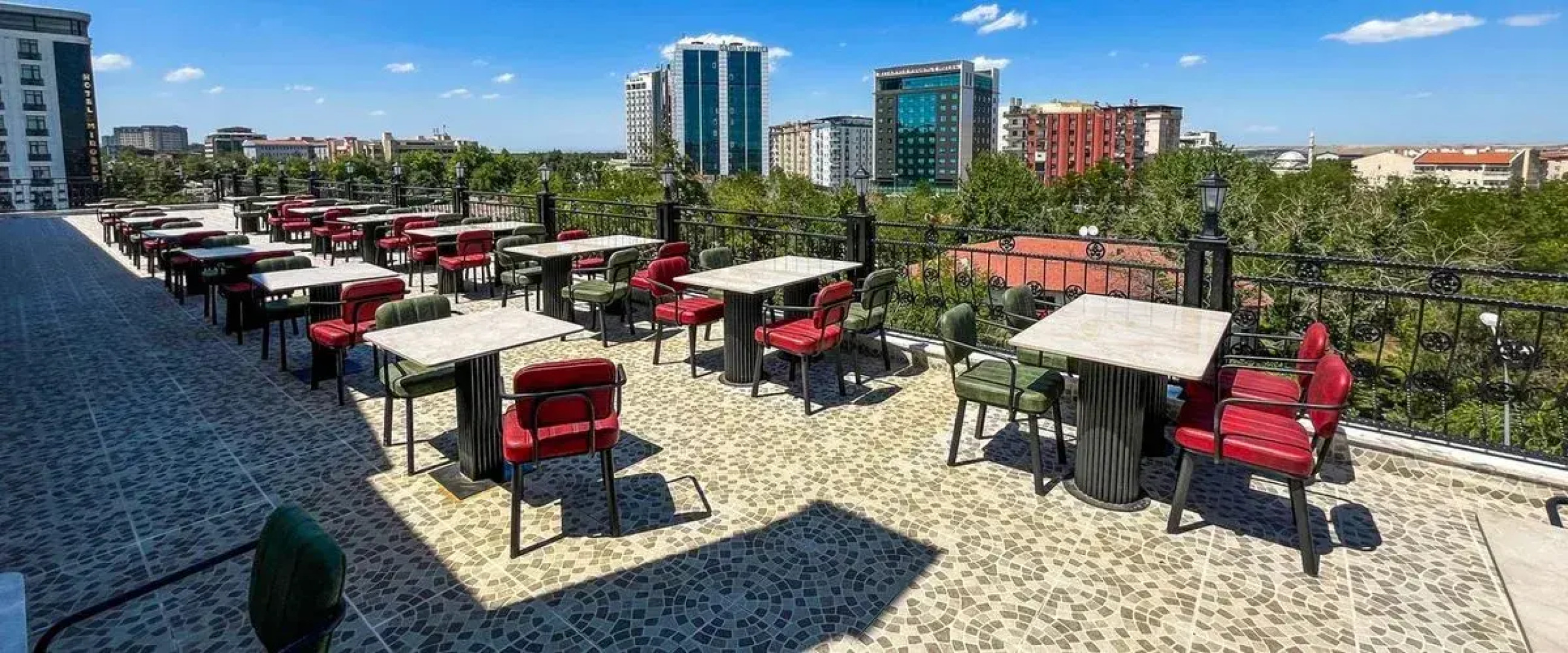 Turi̇sti̇k Palas Otel