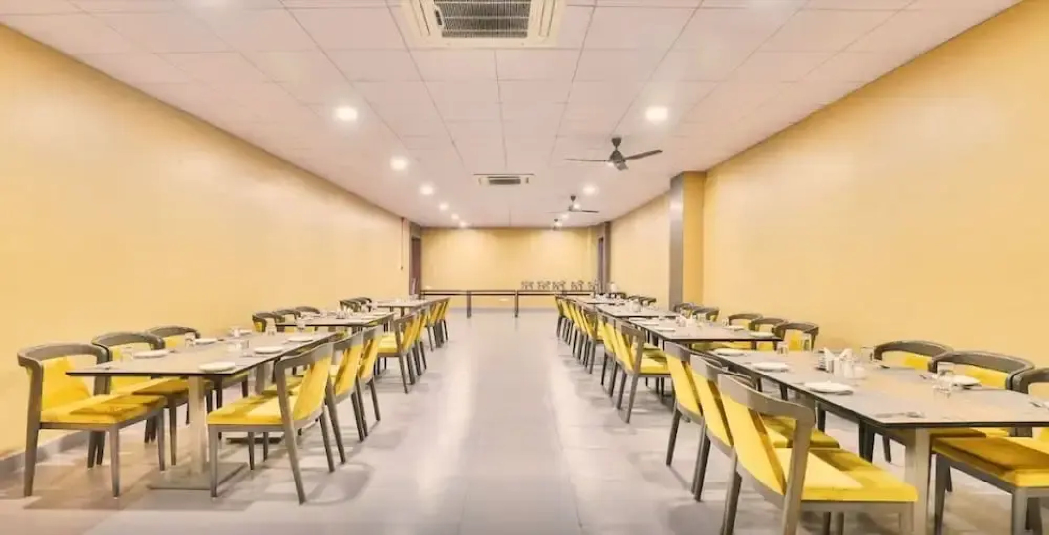 GenX Surat BY 1589 Hotels