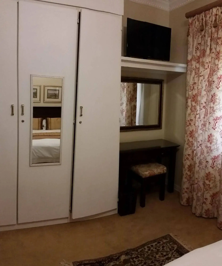 Royal Ridge Guest House