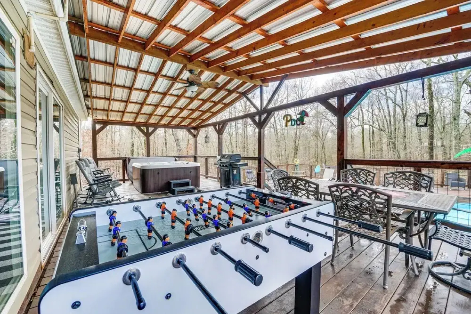 Pet-friendly Home w/ Deck in Broken Bow!