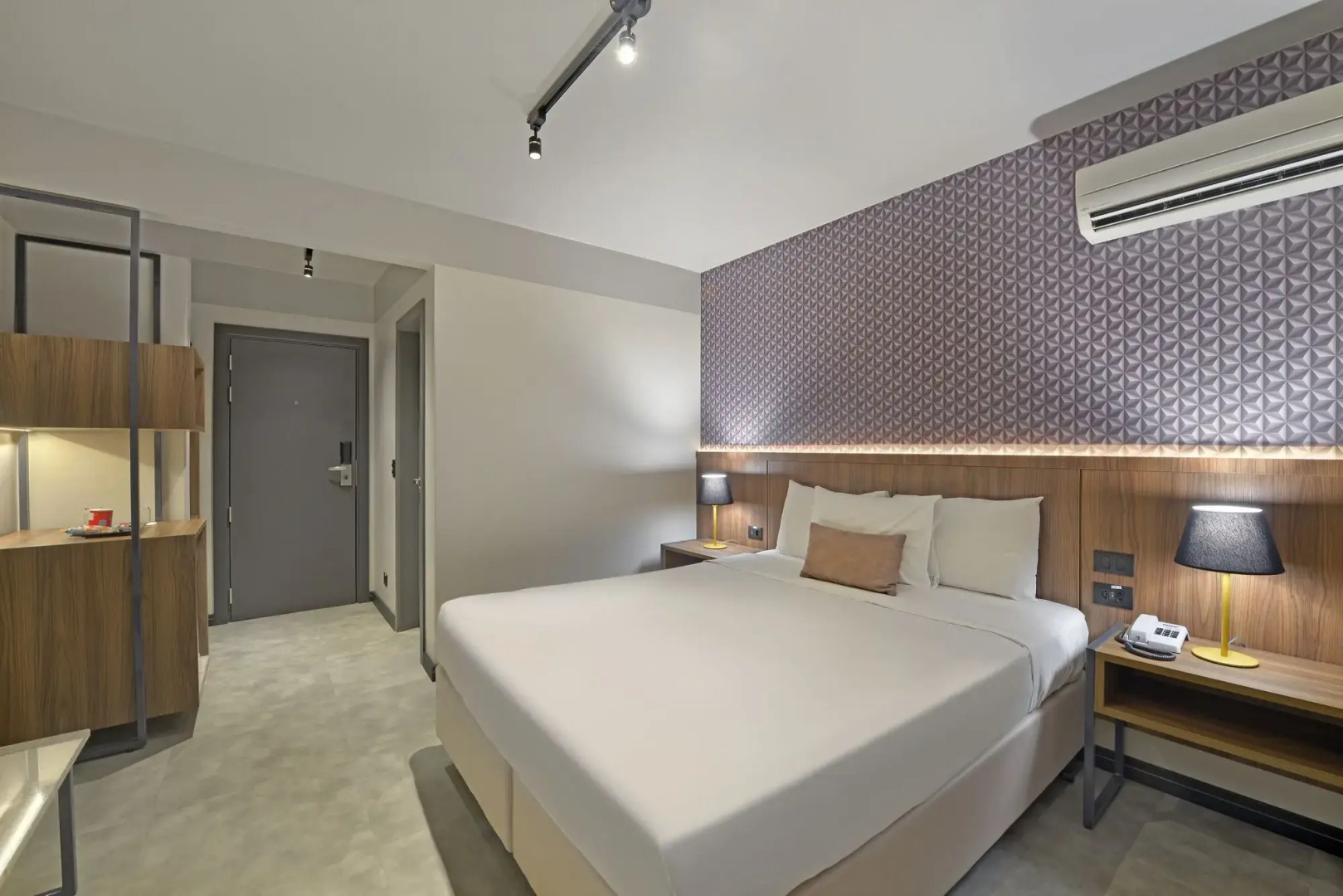 Hotel Deville Business Maringá