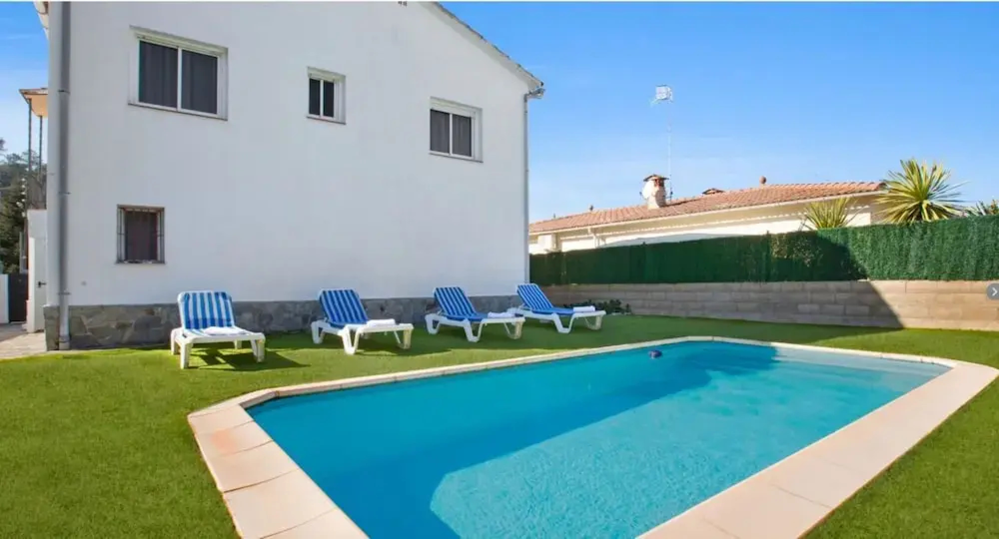 Apartment - 3 Bedrooms with Pool - 107533