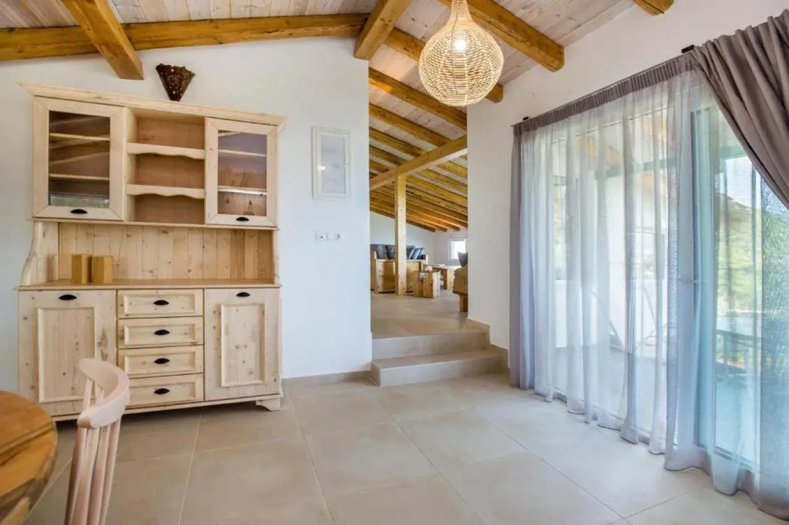 Rodon House Aparthotel