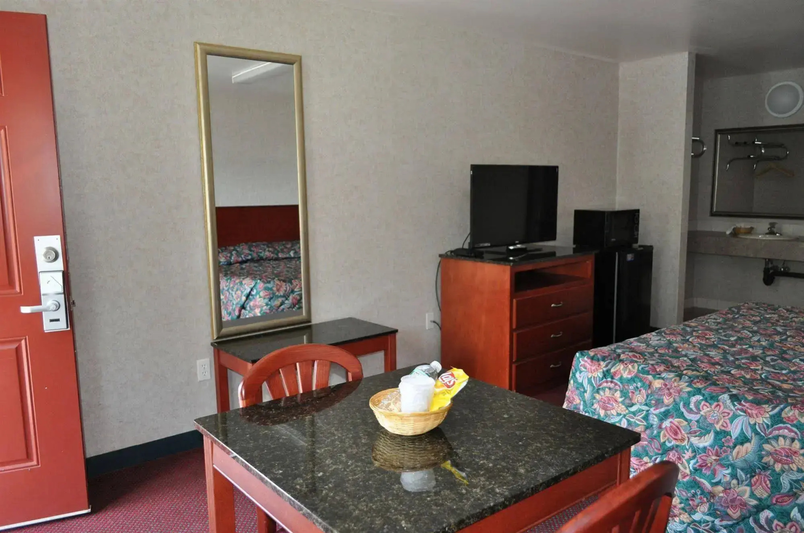 Atrium Inn