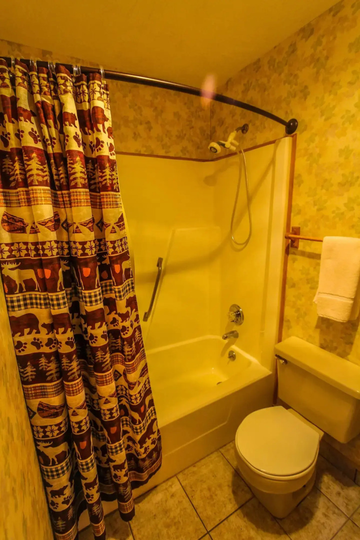 Smoketree Lodge by VRI Resort