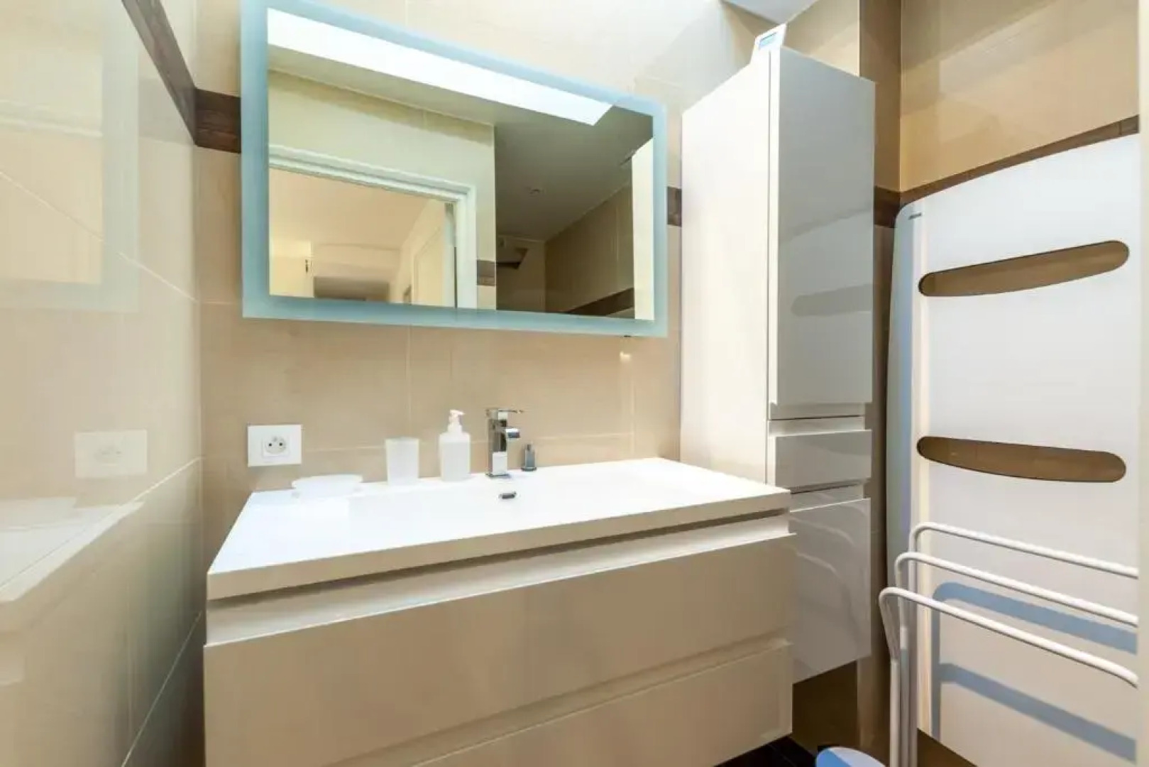 Beau duplex - Haut de gamme Place Morny - 75m2