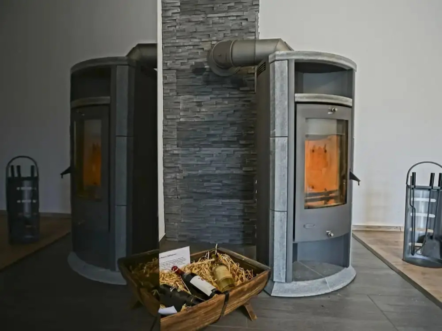 Lagoon View Family Escape