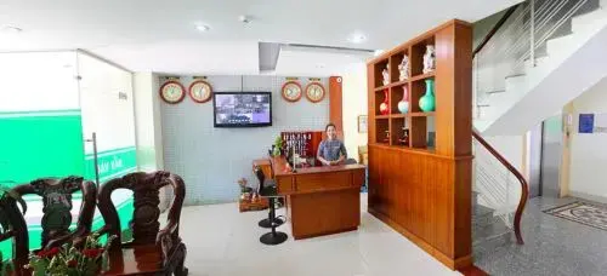 Khách sạn Huỳnh Tấn 2