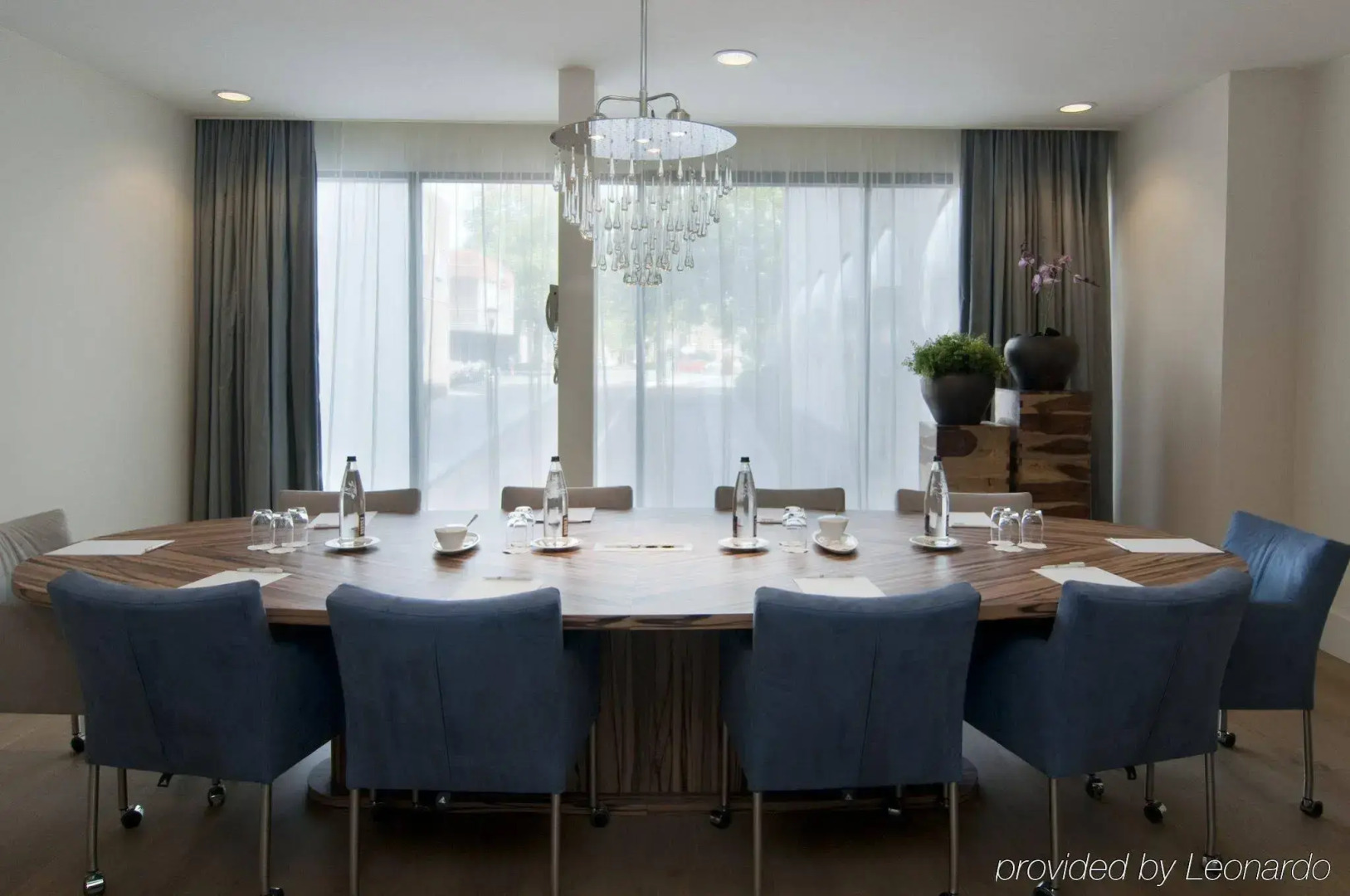 Holiday Inn Eindhoven Centre by IHG