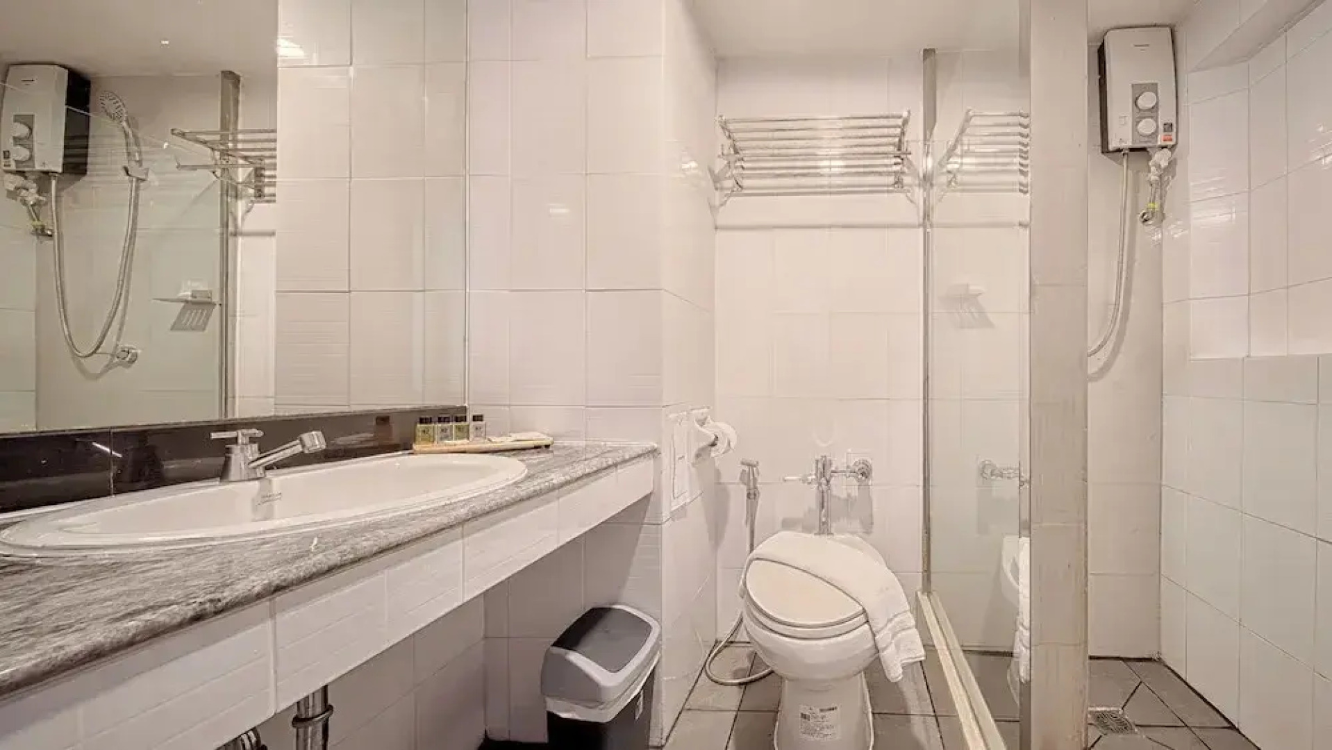 B2 Sisaket Boutique & Budget Hotel