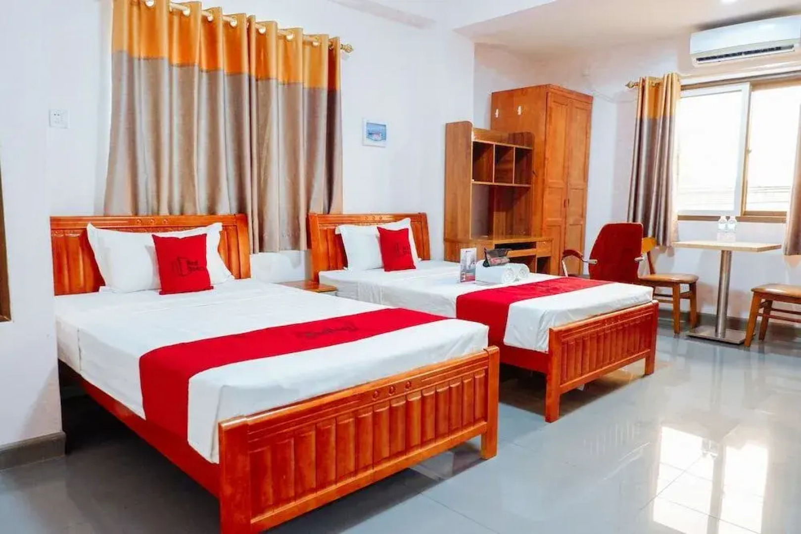 RedDoorz Plus near Camella La Brisa Lapulapu