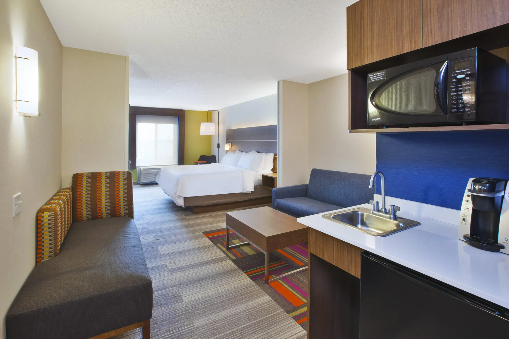 Holiday Inn Express Hotel & Suites Auburn Hills by IHG