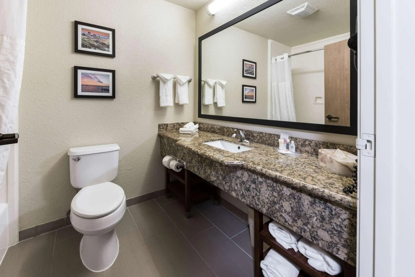 Comfort Suites Monroe