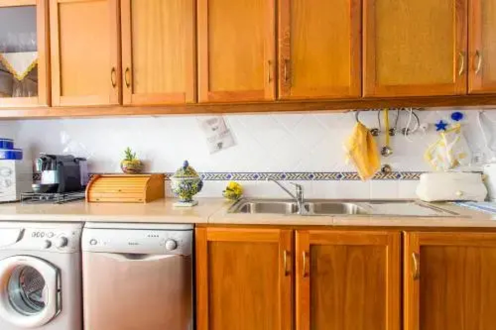 Elegant Sea View Apartment