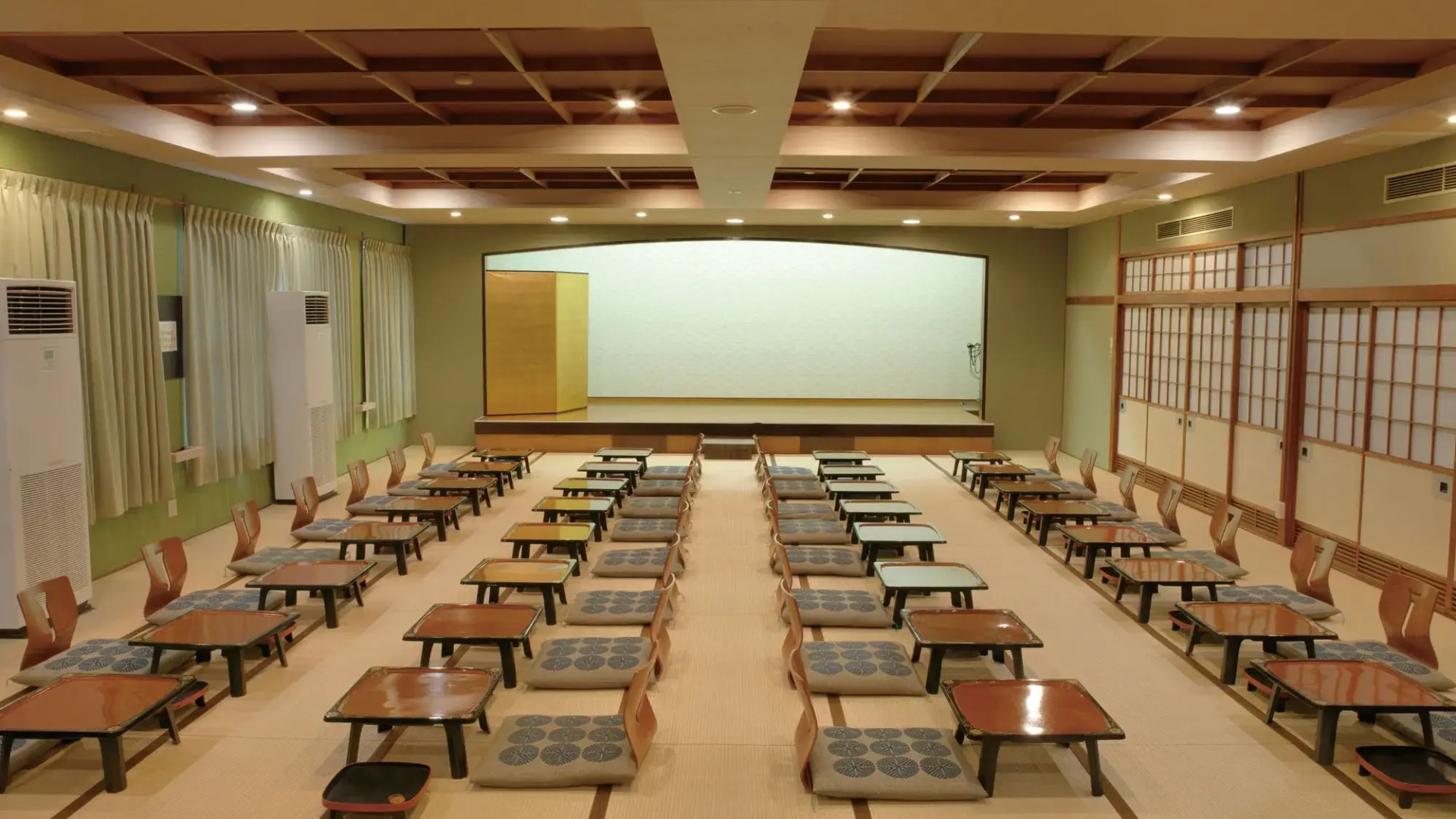 Ooedo-Onsen Monogatari Hotel Awara