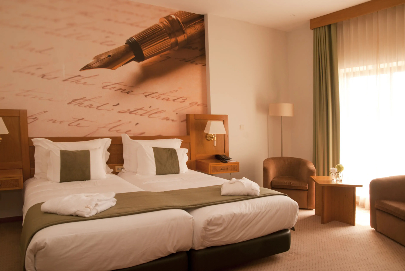 Hotel Rainha D. Amelia, Arts & Leisure