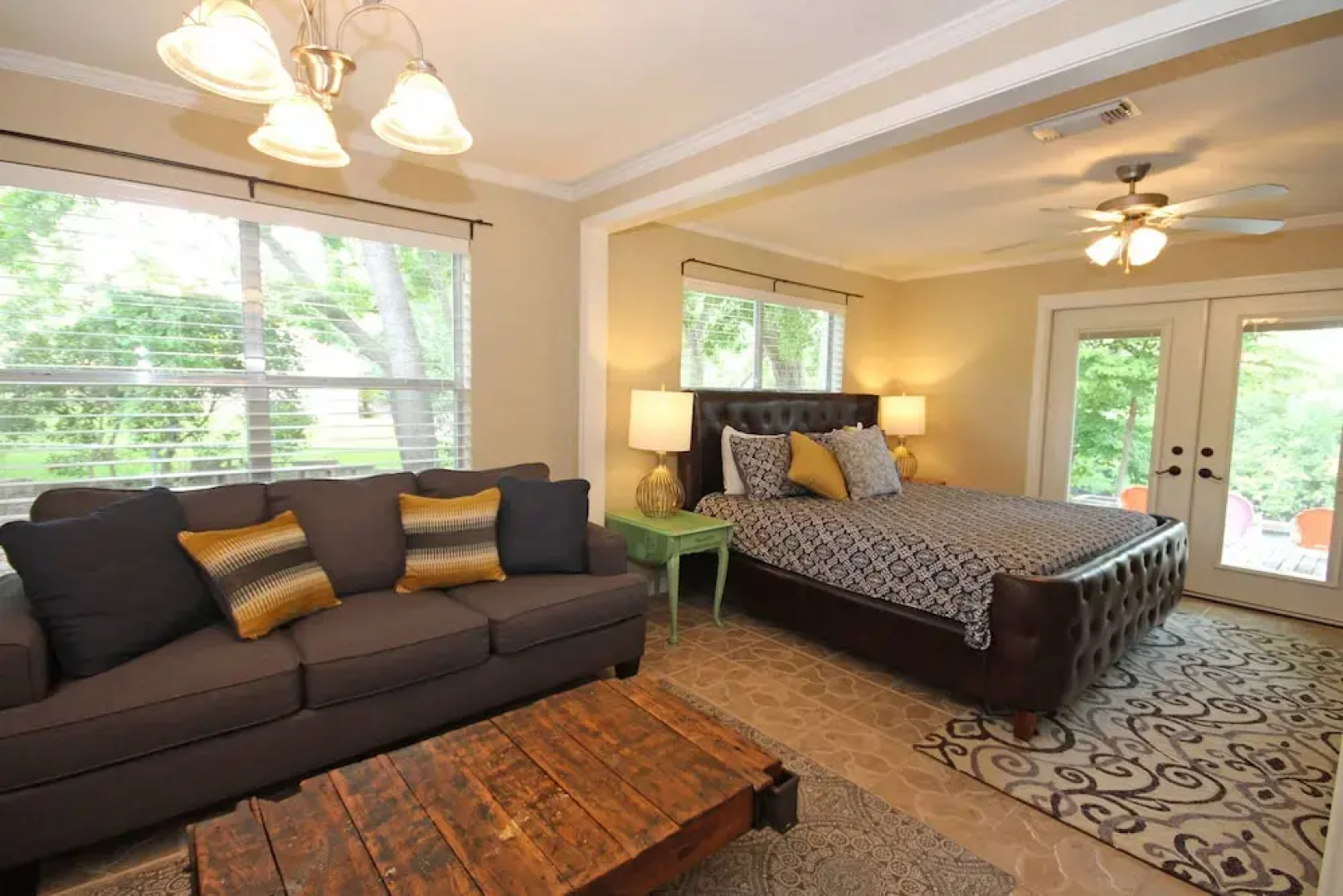 Maverick's River Retreat 3 Bedrooms 2 Bathrooms Home