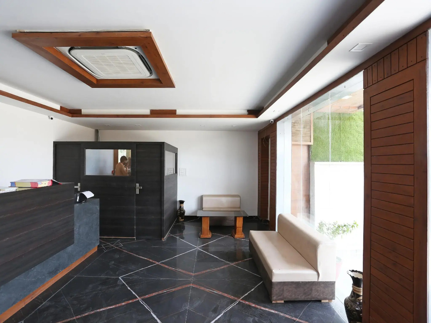 Capital O 35620 THE GOMTI RISE