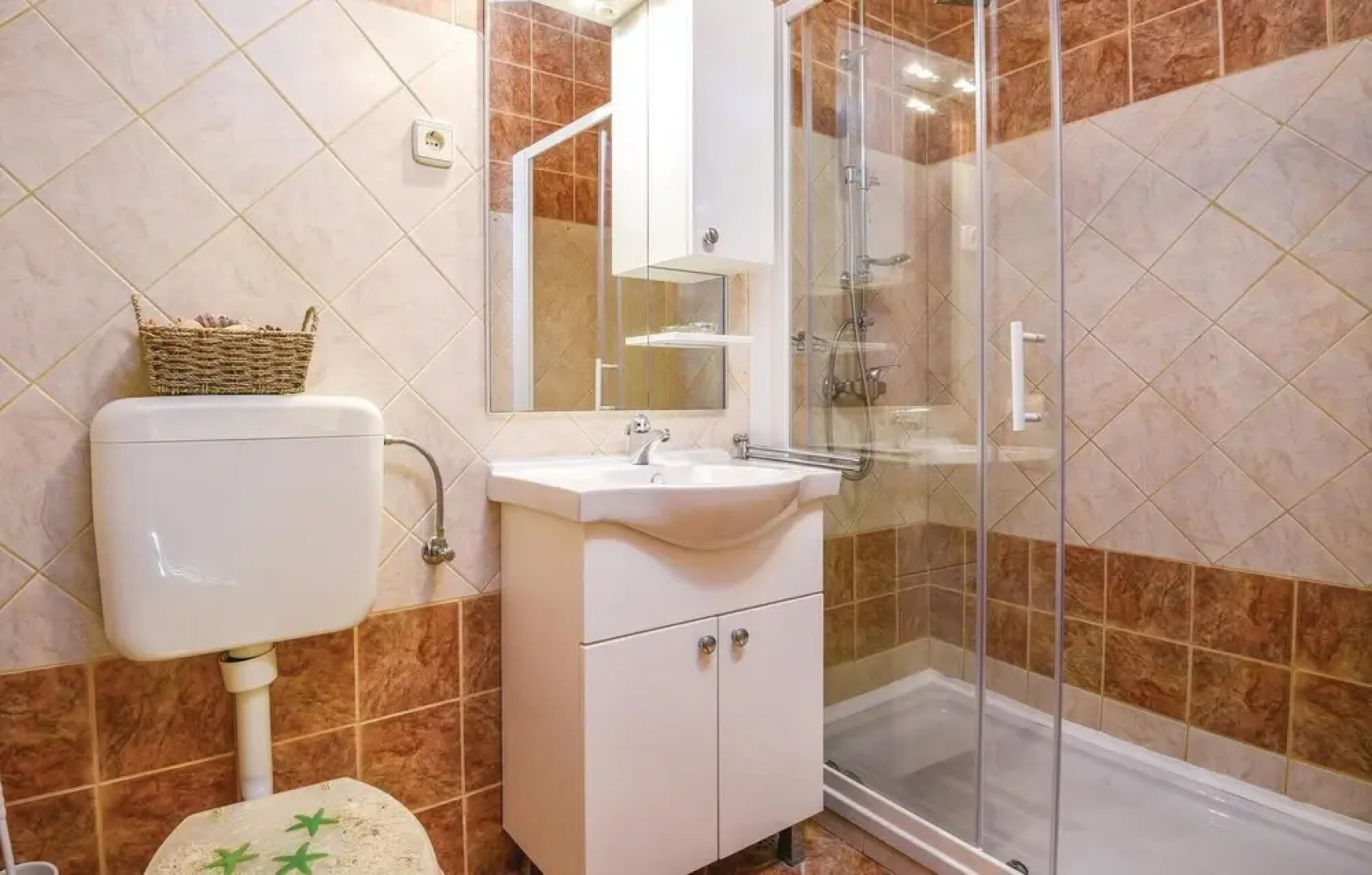 Awesome Home in Klek With Wifi and 4 Bedrooms