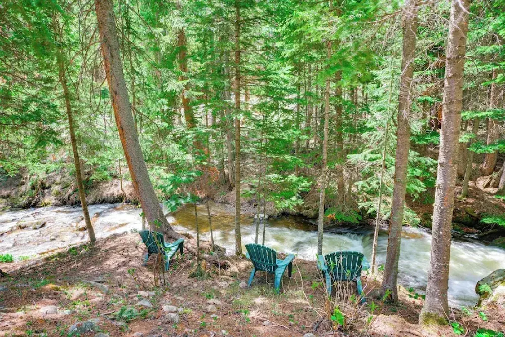 Riverside Colorado Cabin w/ Deck & Hot Tub