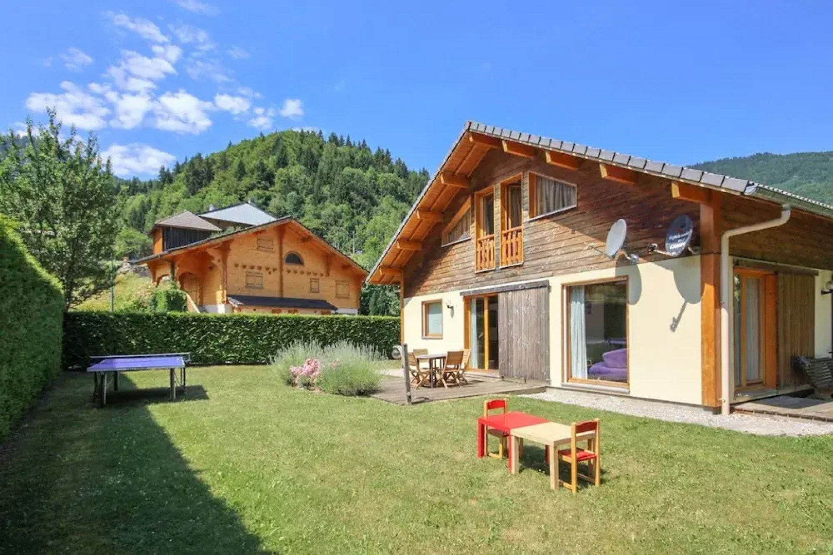 Chalet With 4 Bedrooms in Saint-jean-d'aulps, With Wonderful Mountain View, Furnished Garden and Wifi - 2 km From the Slopes