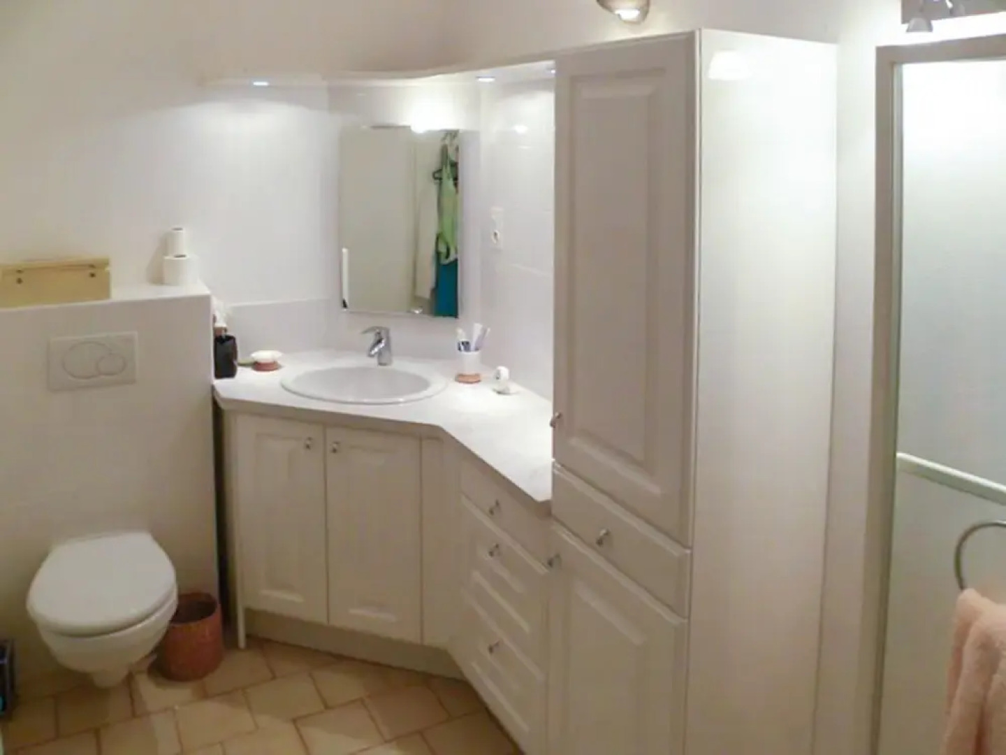 Spacious, 3-bedroom House With a Private Swimming Pool, Garden and Ter