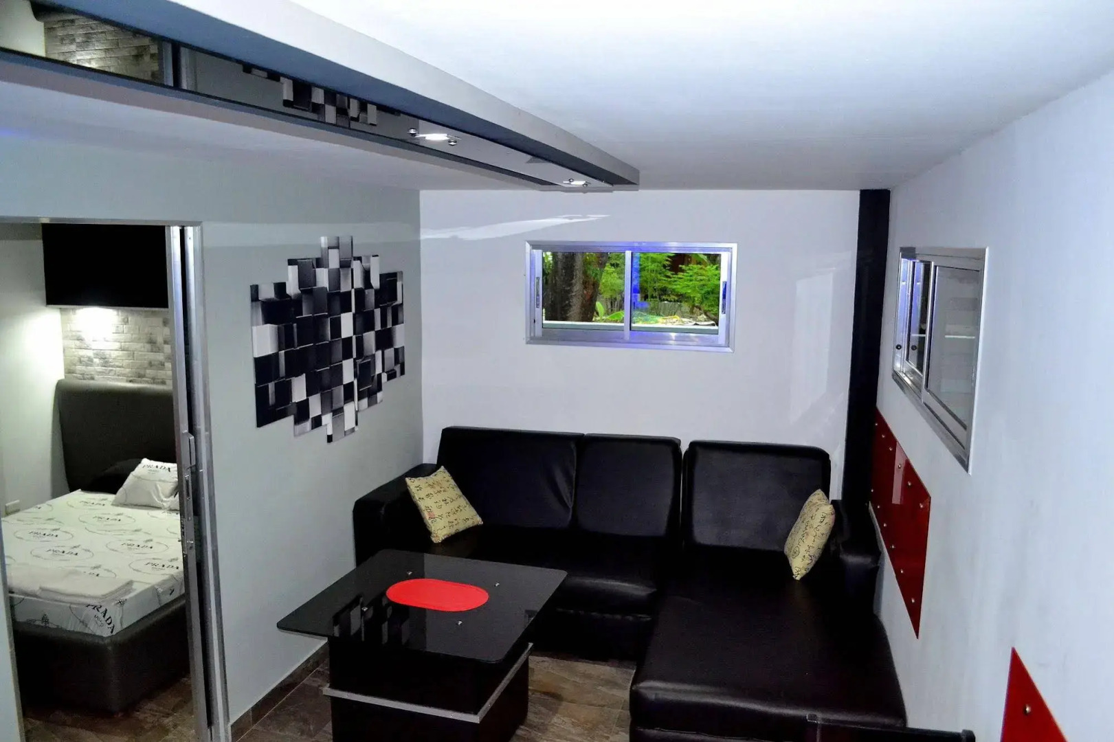 Micky Santoro- Apartments