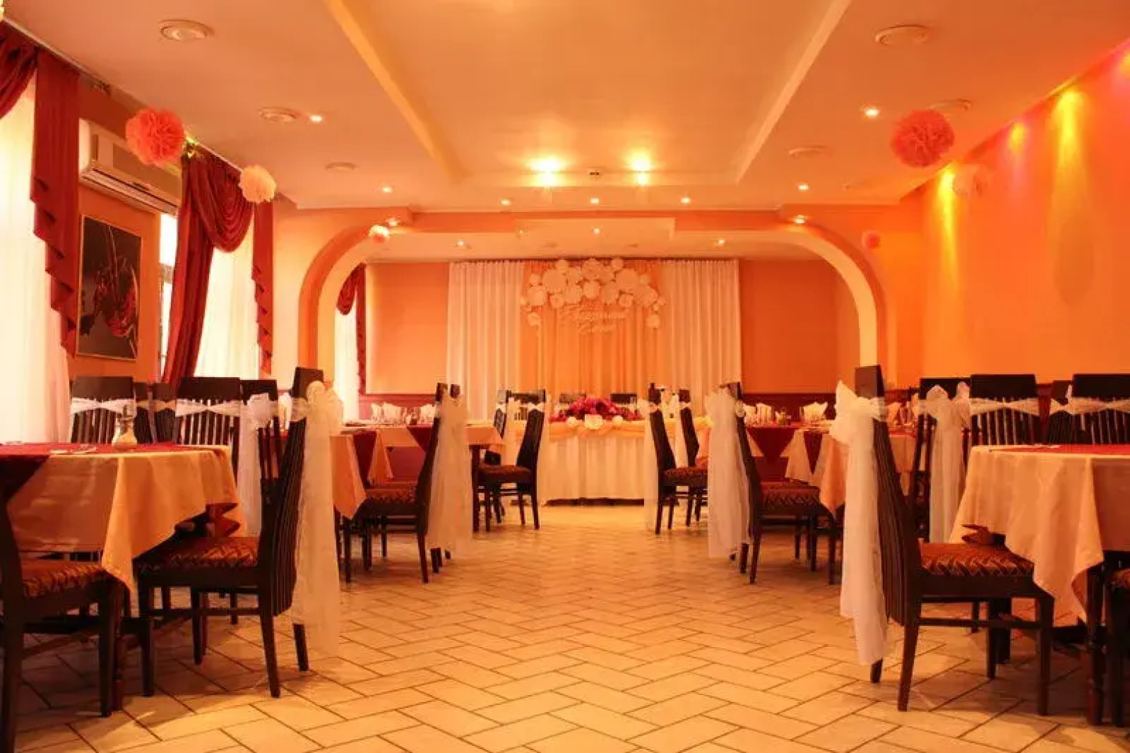 Отель Медлен