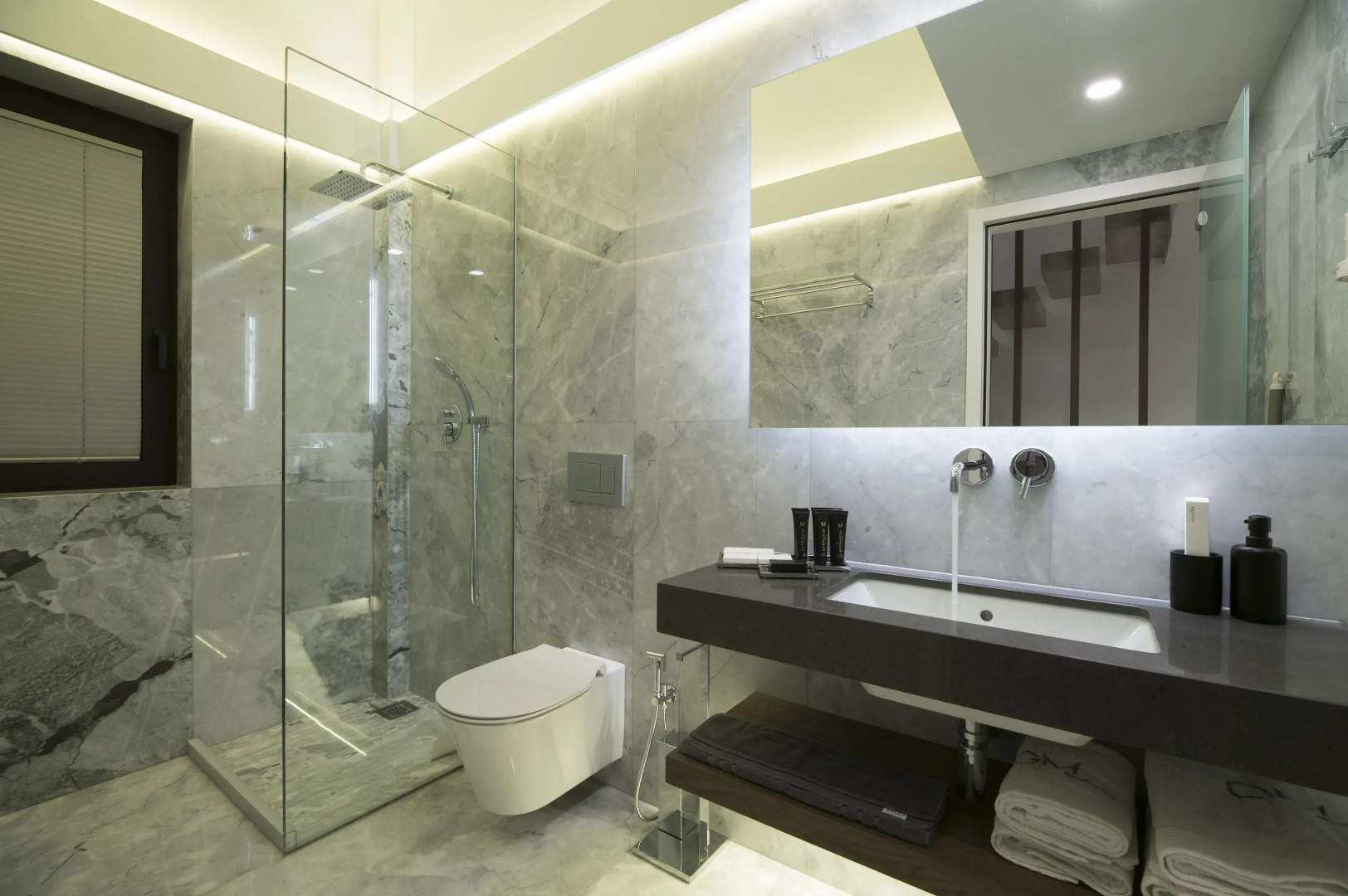 GM Luxury Suites & Spa