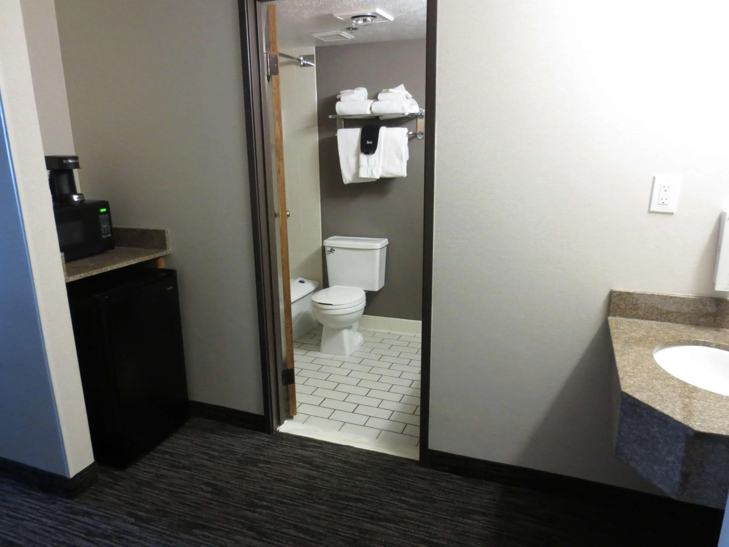 Best Western Plus Landmark Inn