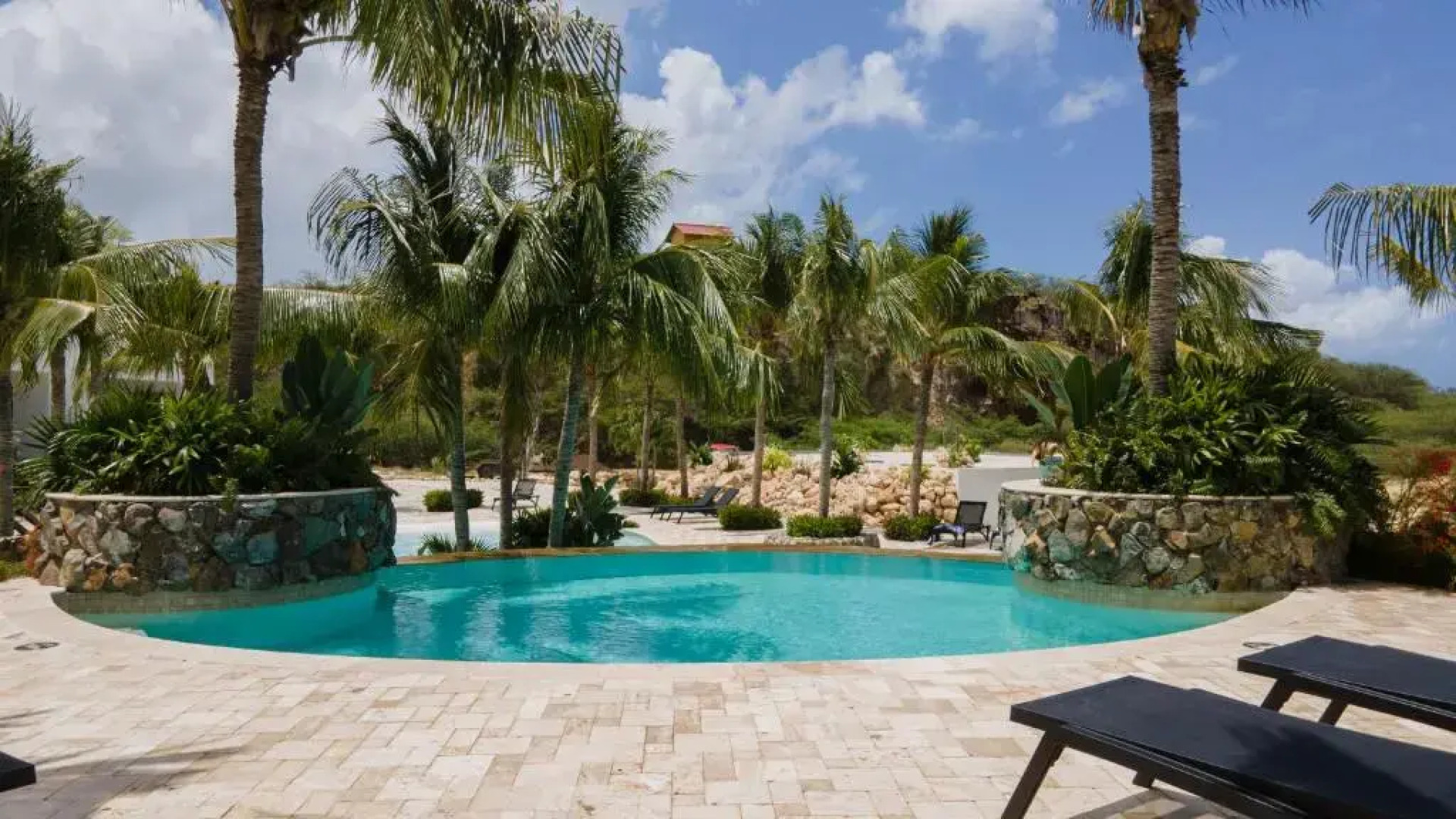 The Reef 28 Blue Bay Curacao