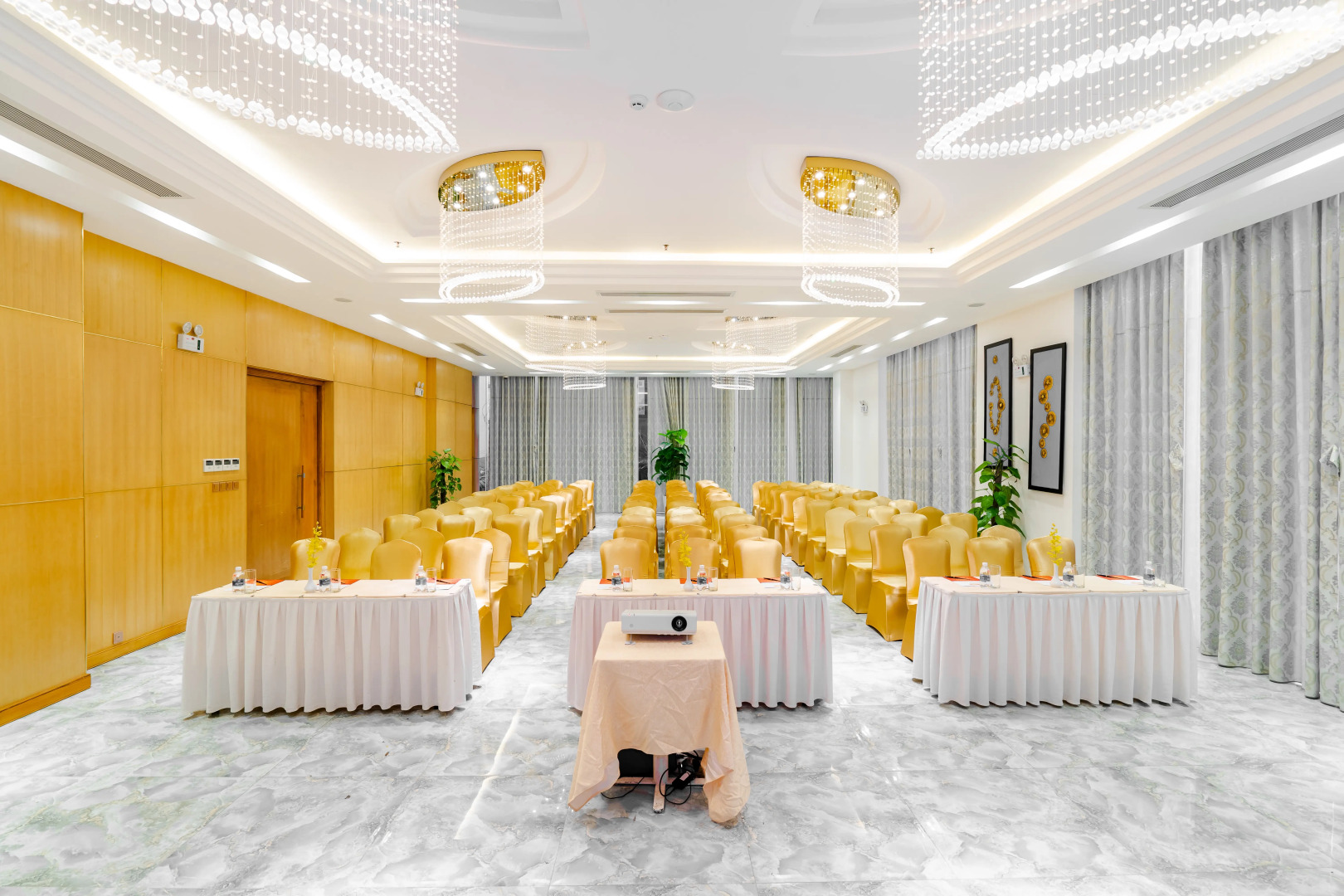 Cicilia Hotels & Spa Danang