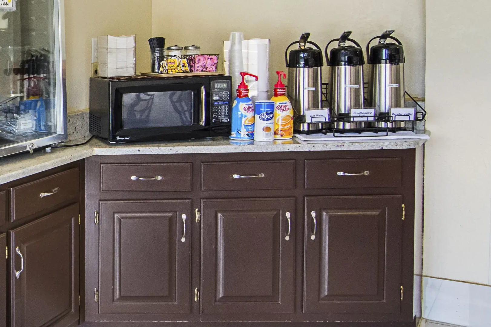 Red Roof Inn & Suites Fayetteville - Fort Bragg