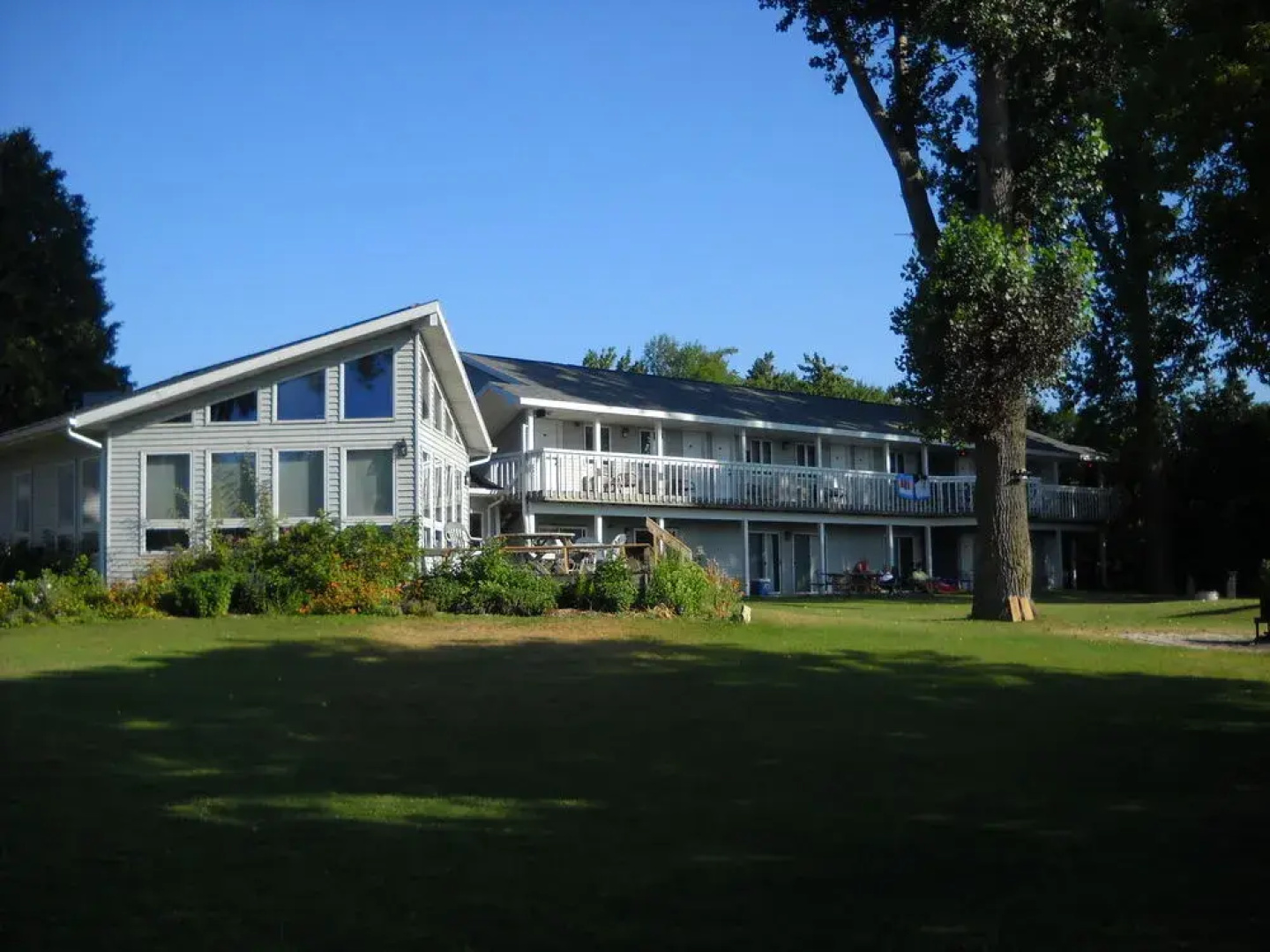 Square Rigger Lodge