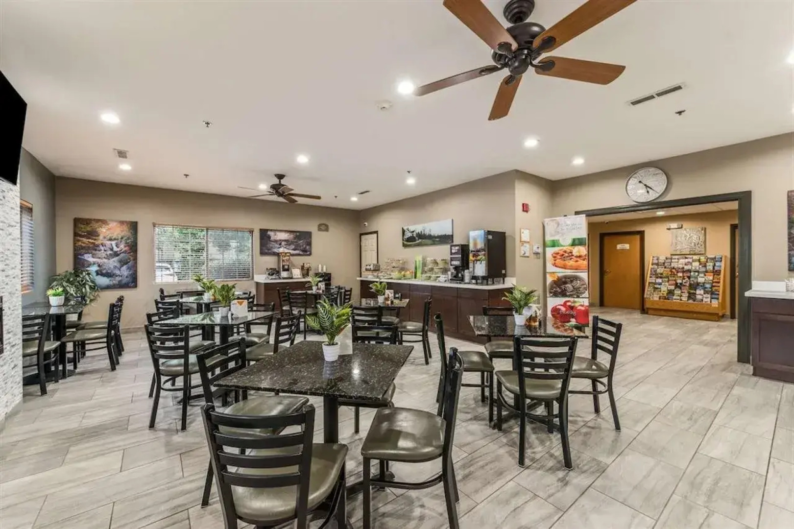 Quality Inn & Suites Hendersonville - Flat Rock