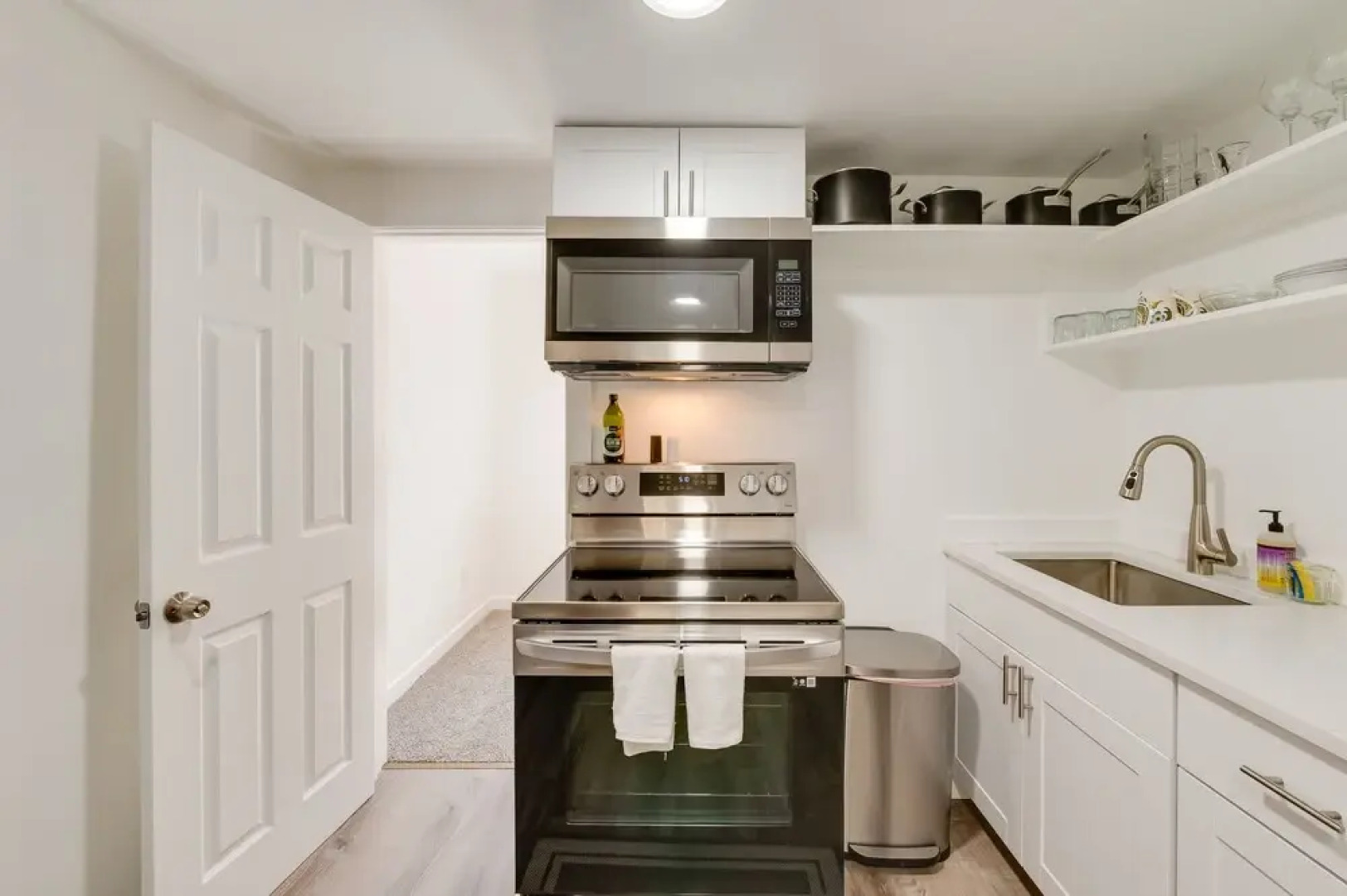 Apartment Near Juneau Downtown Historic District