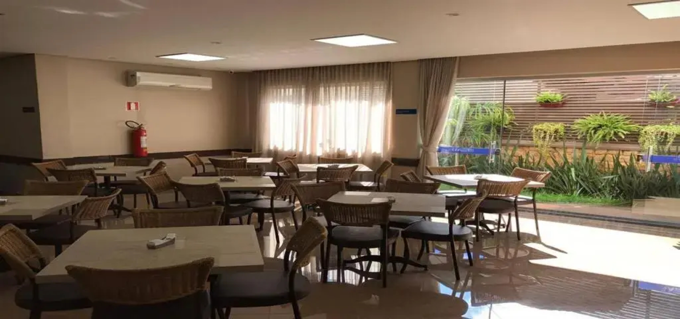 Racini Suites Hotel