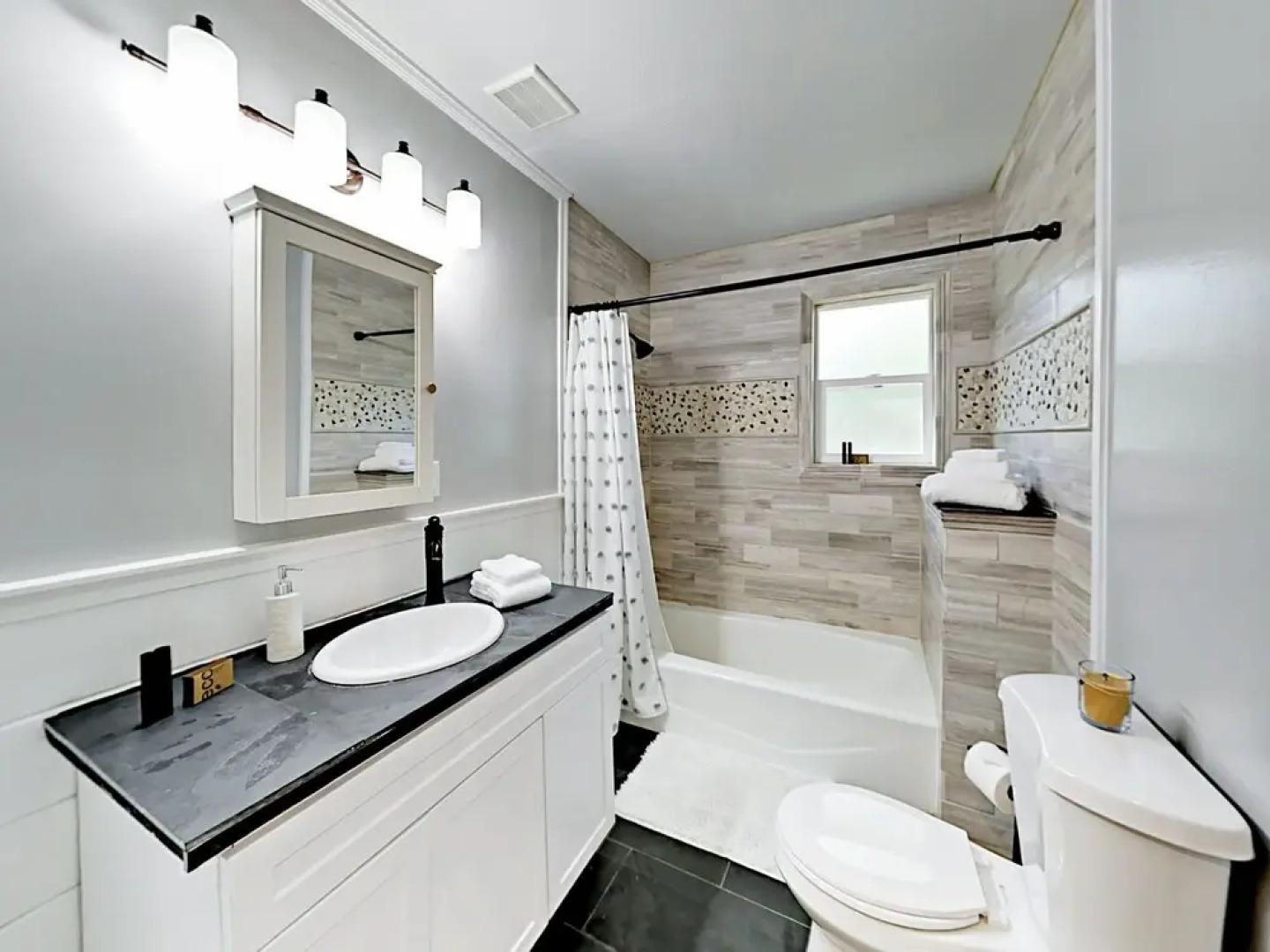 Charming Wine Country Retreat - 3 Br Home