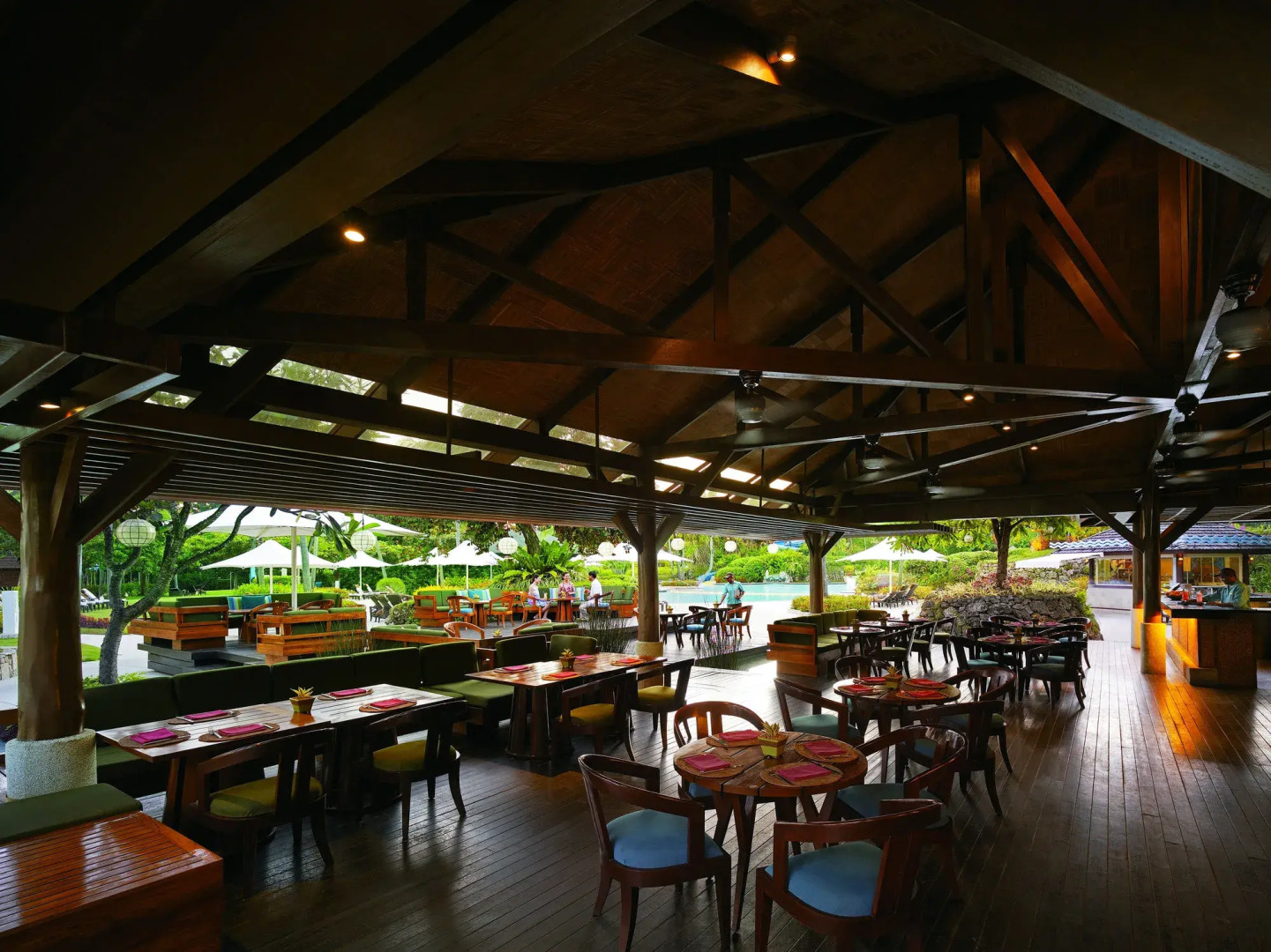 Shangri-La Mactan, Cebu