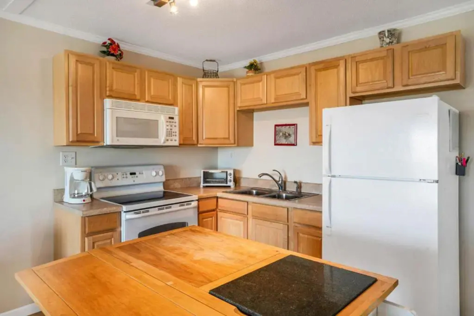 The Hideaway by Oak Island Accommodations