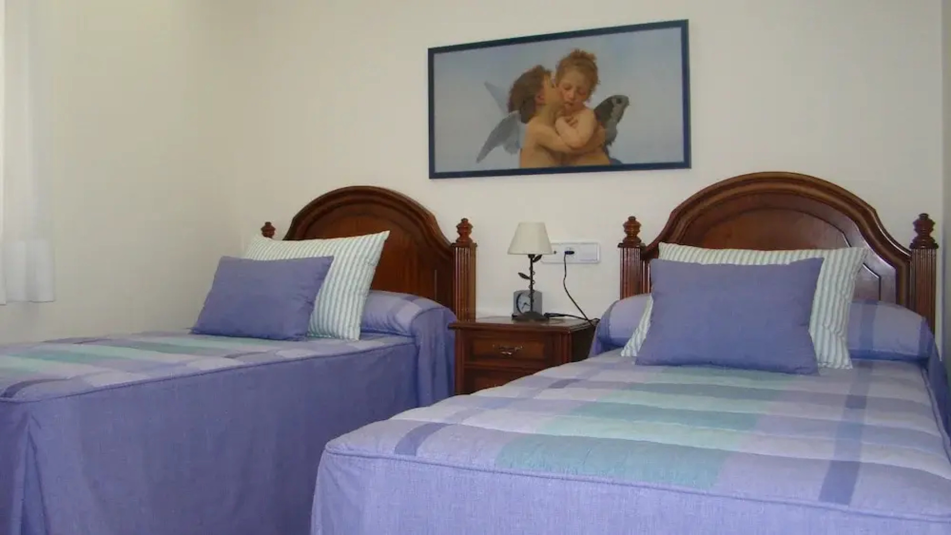 A Coruna 102813 5 Bedroom Holiday home By Mo Rentals