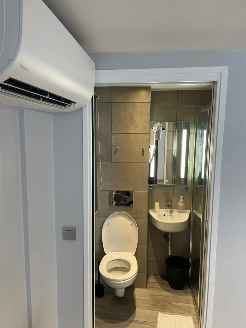 Mary's Hotel République