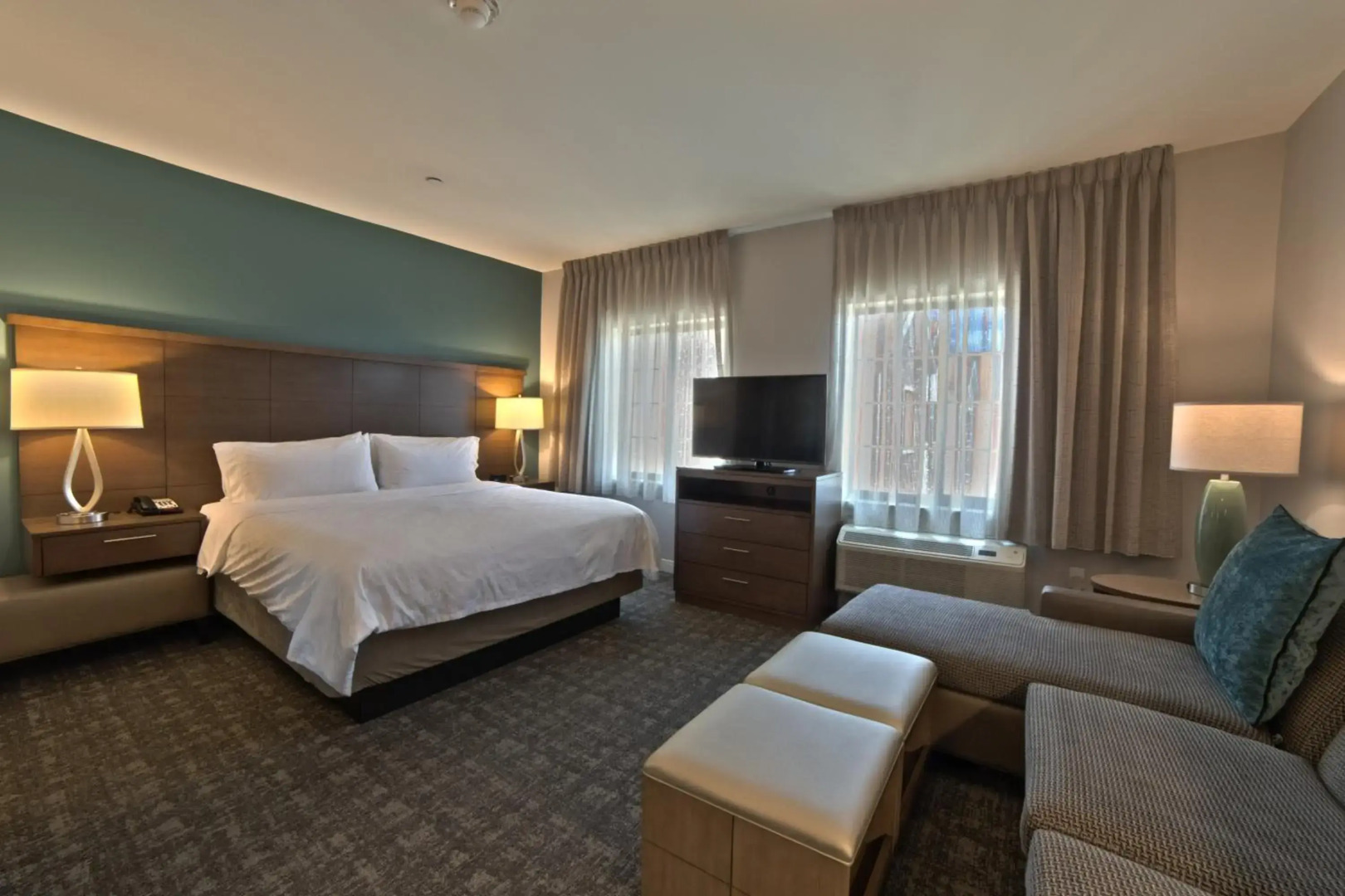 Staybridge Suites Houston - Humble Beltway 8 E by IHG