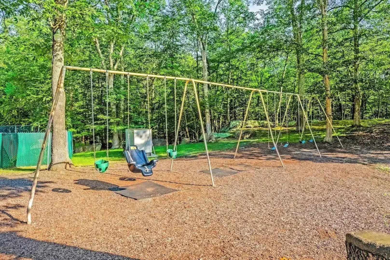 Private Yard, Playset: Family Home in Penn Estates