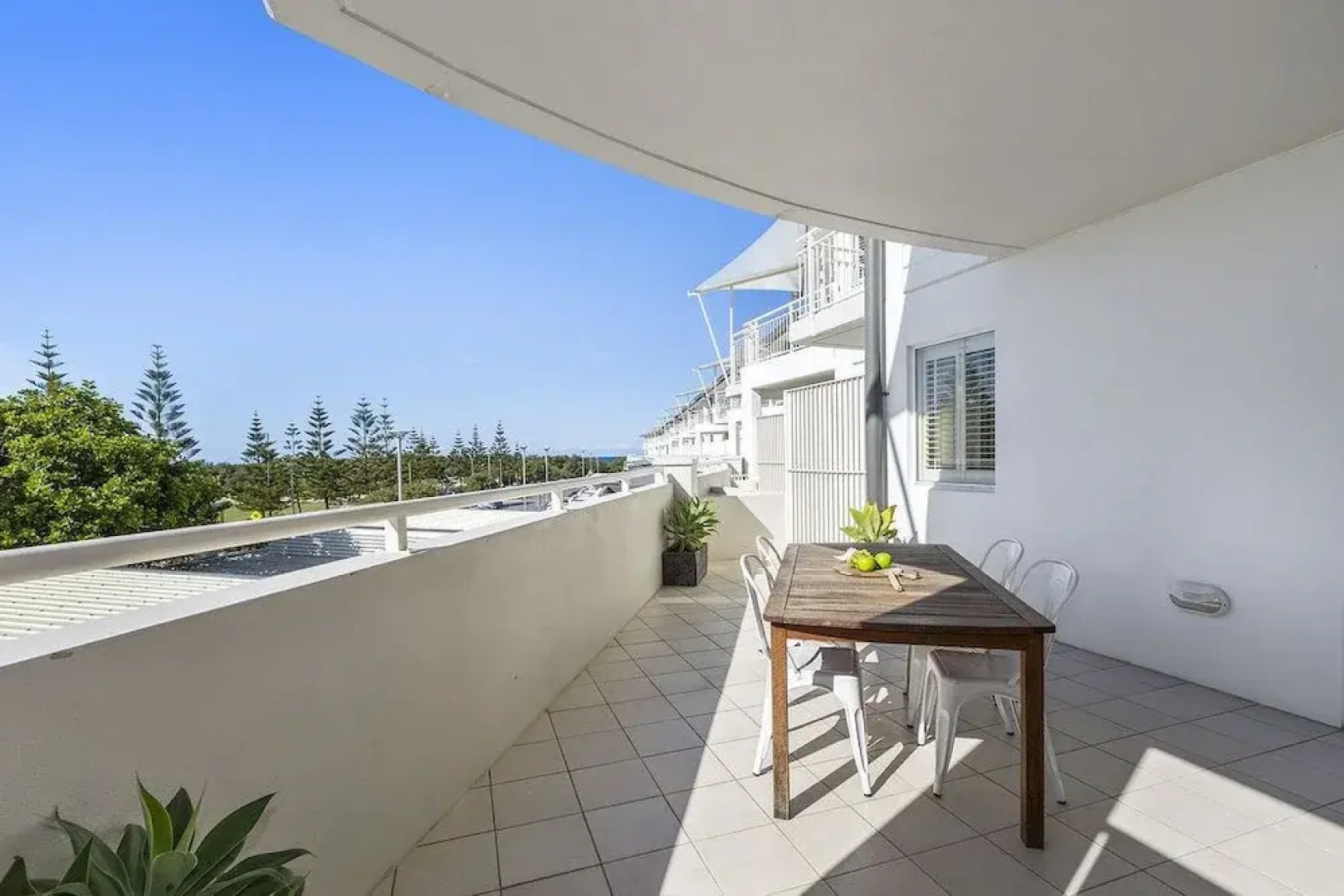 Resort On The Beach 1219/20