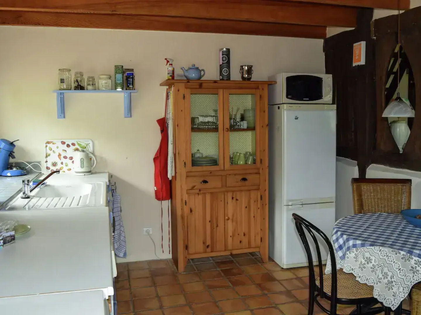 Snug cottage in Saint-Eutrope-De-Born with pool